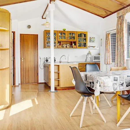 5 Person Near Casa de Férias *