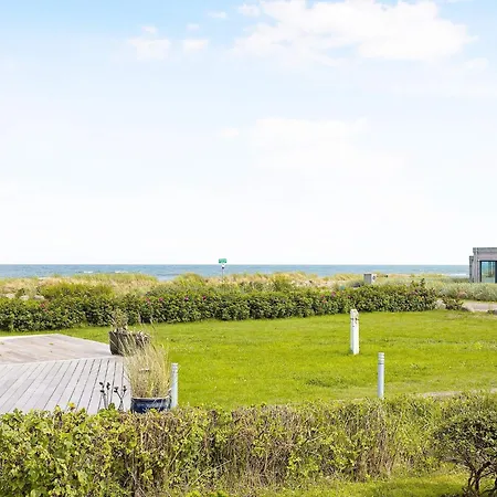 5 Person Near * Sæby